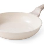 Induction Ceramic Nonstick Frying Pan,Light Weight Skillet,Healthy Non Toxic Omelet Pan,All Stoves Compatible Egg Pan (white, 8inch)