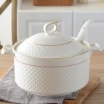 Ceramic Soup Tureen Large Capacity Serving Bowl with Lid and Spoon White Porcelain Soup Tureen with Gold Design for Salad Pasta Noodles Stew, Microwave and Dishwasher Safe,2.2L/2Quarts